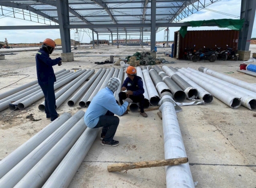 THI CÔNG ỐNG INOX 